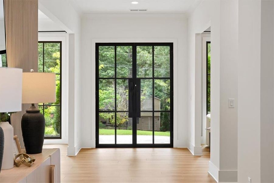 Spacious, unfurnished interior of a new home in , Alpharetta (Image 23). Spacious, unfurnished interior of a new home in , Alpharetta (Image 23).