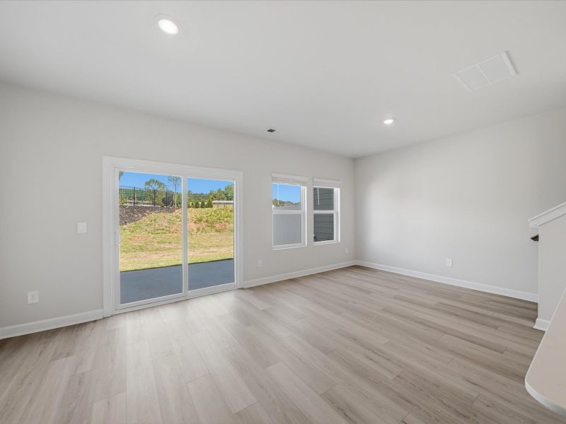 Spacious, unfurnished interior of a new home in Crossing at Abner Creek Townes, Greer (Image 10). Spacious, unfurnished interior of a new home in Crossing at Abner Creek Townes, Greer (Image 10).
