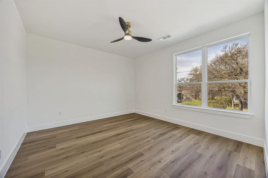 Spacious, unfurnished interior of a new home in , Dallas (Image 22).