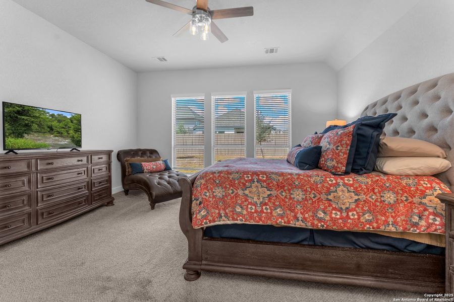 Furnished interior view inside a new home in Kallison Ranch 45', San Antonio (Image 32). Furnished interior view inside a new home in Kallison Ranch 45', San Antonio (Image 32).