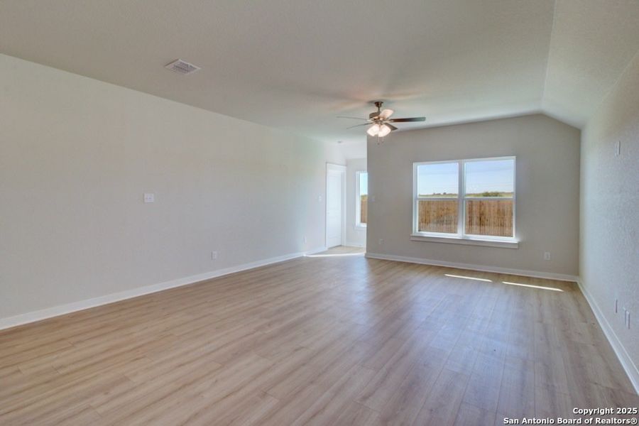 Spacious, unfurnished interior of a new home in Westridge - Premier, San Antonio (Image 18). Spacious, unfurnished interior of a new home in Westridge - Premier, San Antonio (Image 18).