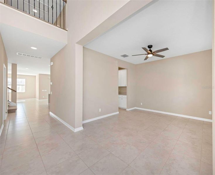 Spacious, unfurnished interior of a new home in , Zephyrhills (Image 16).