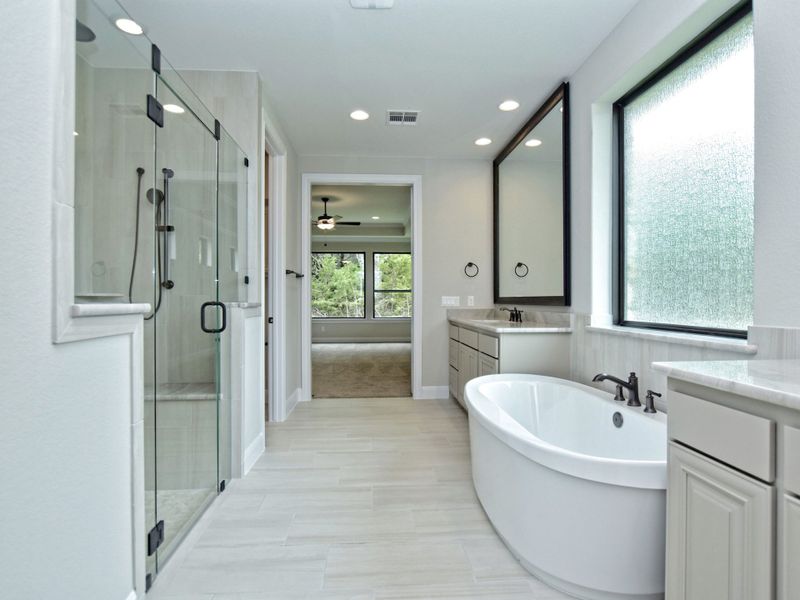 Representative furnished interior of a home built from the Avalon by Giddens Homes in Scofield Farms Estates, Georgetown (Image 116).