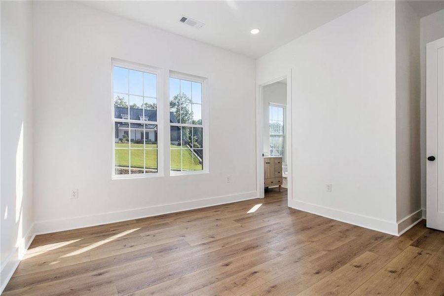 Spacious, unfurnished interior of a new home in , Dawsonville (Image 33).