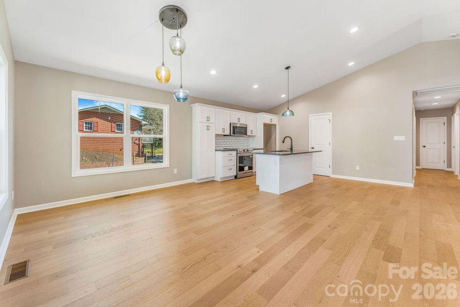 Spacious, unfurnished interior of a new home in , Waynesville (Image 15).