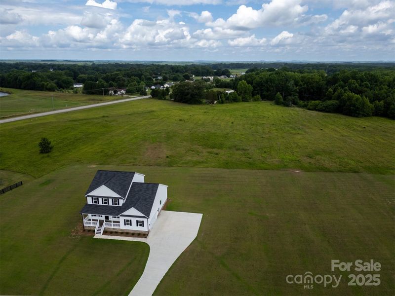 Image 34 of a home in .