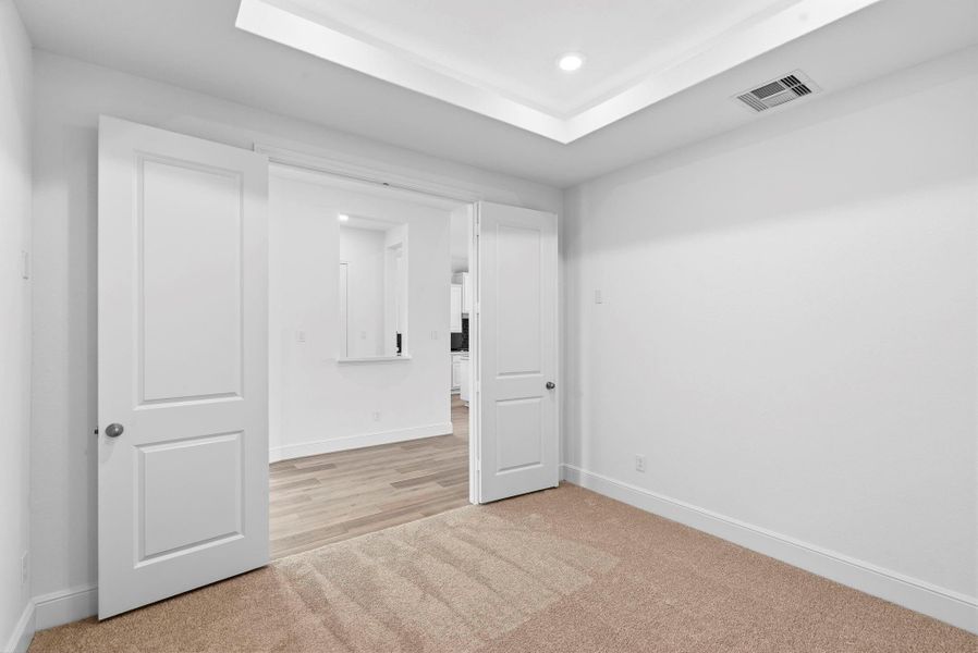 Spacious, unfurnished interior of a new home in Colton, Todd Mission (Image 20).