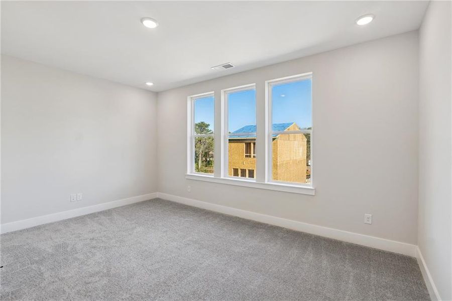 Spacious, unfurnished interior of a new home in Celesta, Decatur (Image 18).