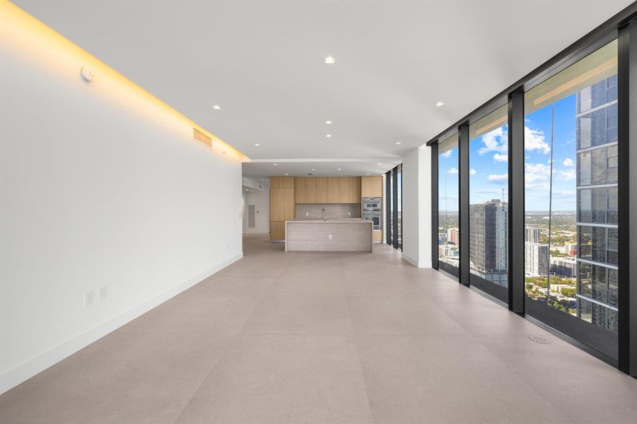 Living/Kitchen Living/Kitchen