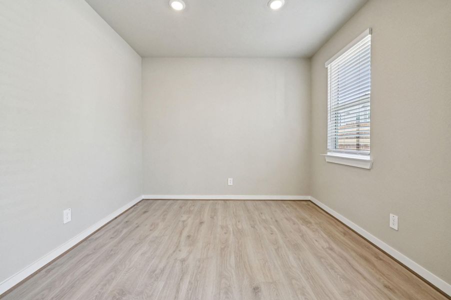 Photo is not of the actual home but is an inspirational photo of builder's model home and may depict options, furnishings, and/or decorator features that are not included. Photo is not of the actual home but is an inspirational photo of builder's model home and may depict options, furnishings, and/or decorator features that are not included.