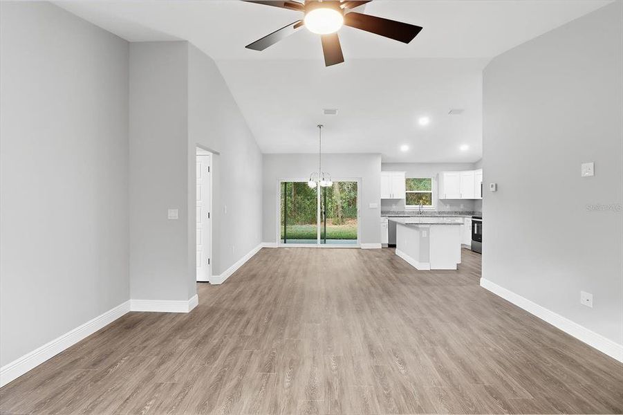 Spacious, unfurnished interior of a new home in , Dunnellon (Image 14).