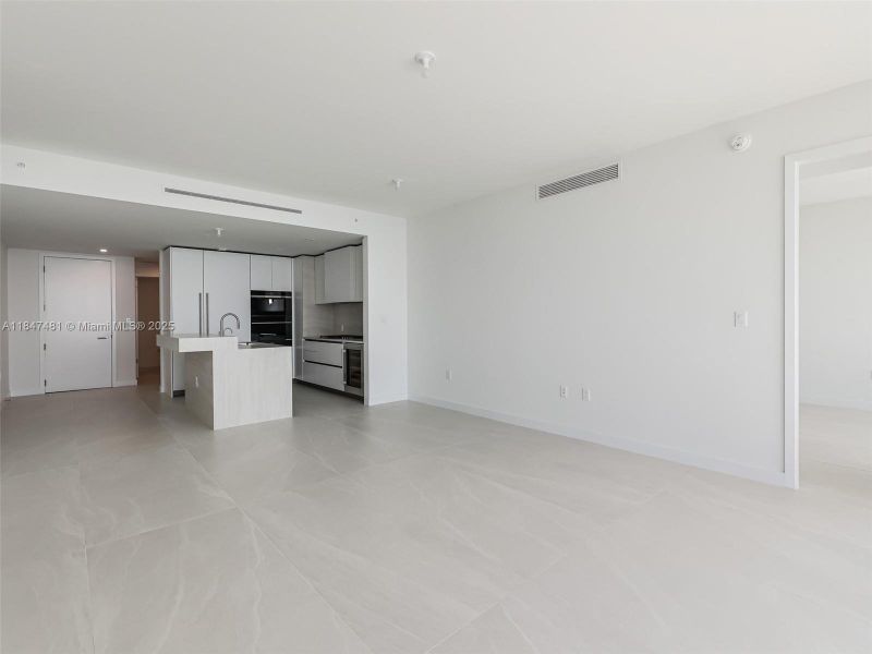 Spacious, unfurnished interior of a new home in Casamar, Pompano Beach (Image 37). Spacious, unfurnished interior of a new home in Casamar, Pompano Beach (Image 37).