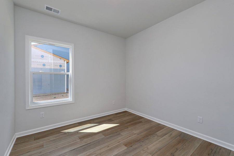 Spacious, unfurnished interior of a new home in Allston Park, Calabash (Image 28).