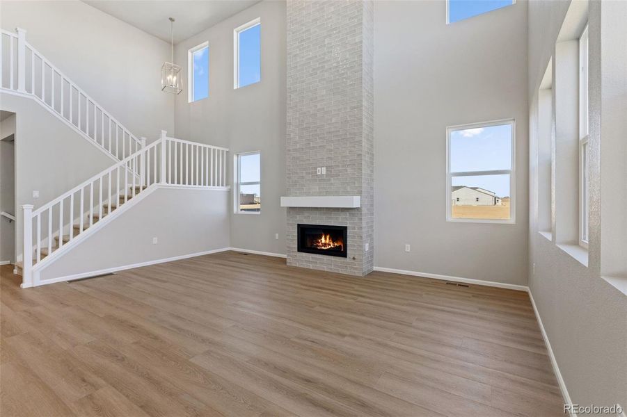 Spacious, unfurnished interior of a new home in Talon Pointe, Thornton (Image 18).