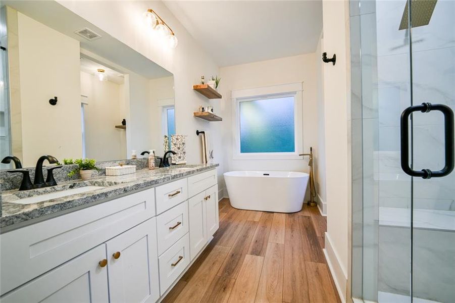 Furnished interior view inside a new home in , Monticello (Image 64).