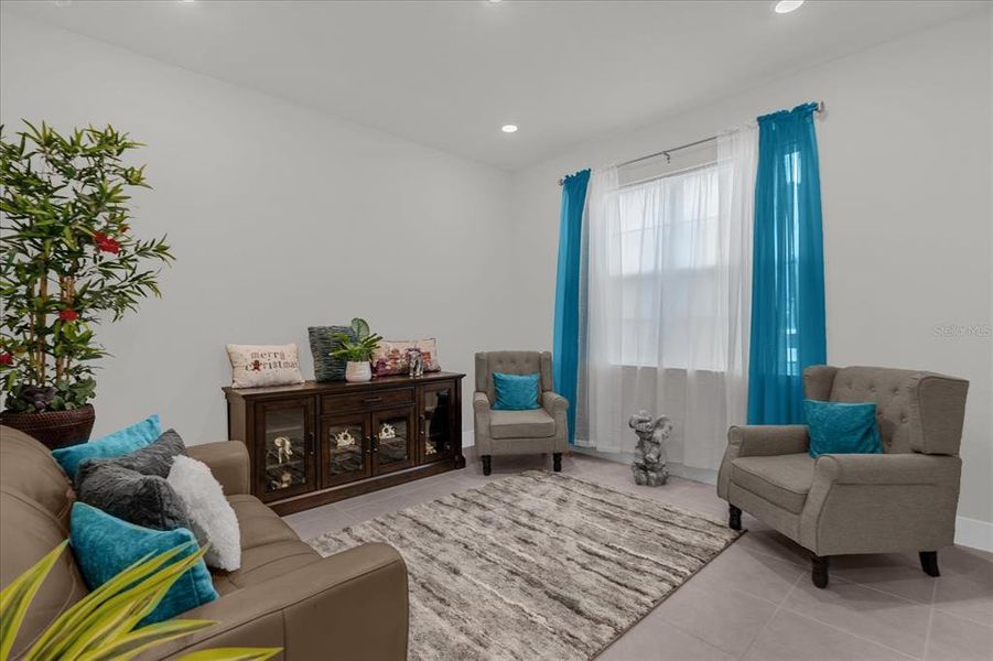 Furnished interior view inside a new home in , St. Cloud (Image 10).