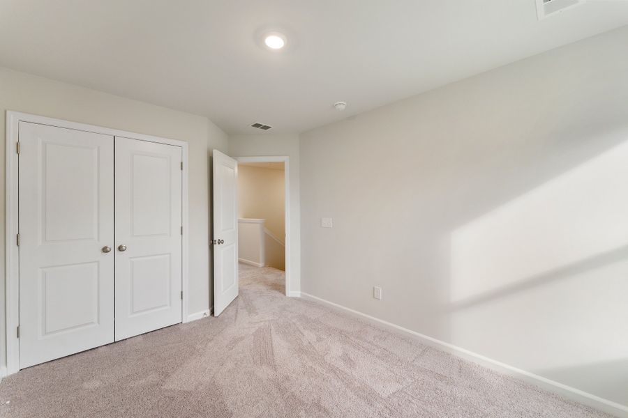 Spacious, unfurnished interior of a new home in Edwards Station, Taylors (Image 17).