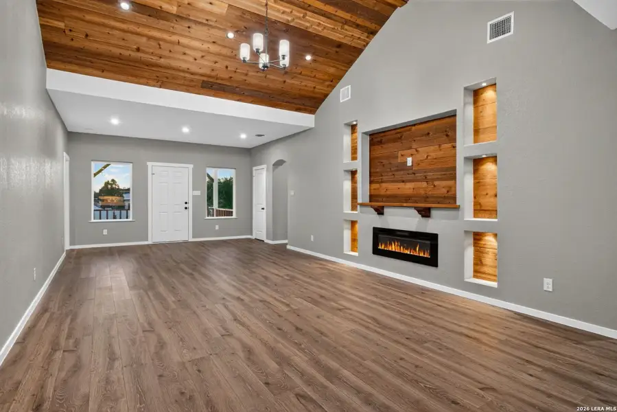 Spacious, unfurnished interior of a new home in , Somerset (Image 16).