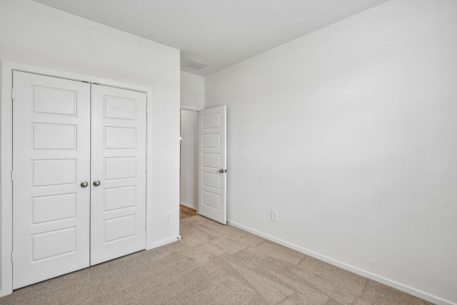 Spacious, unfurnished interior of a new home in Riviera Pines - Premier Series, Huffman (Image 35).