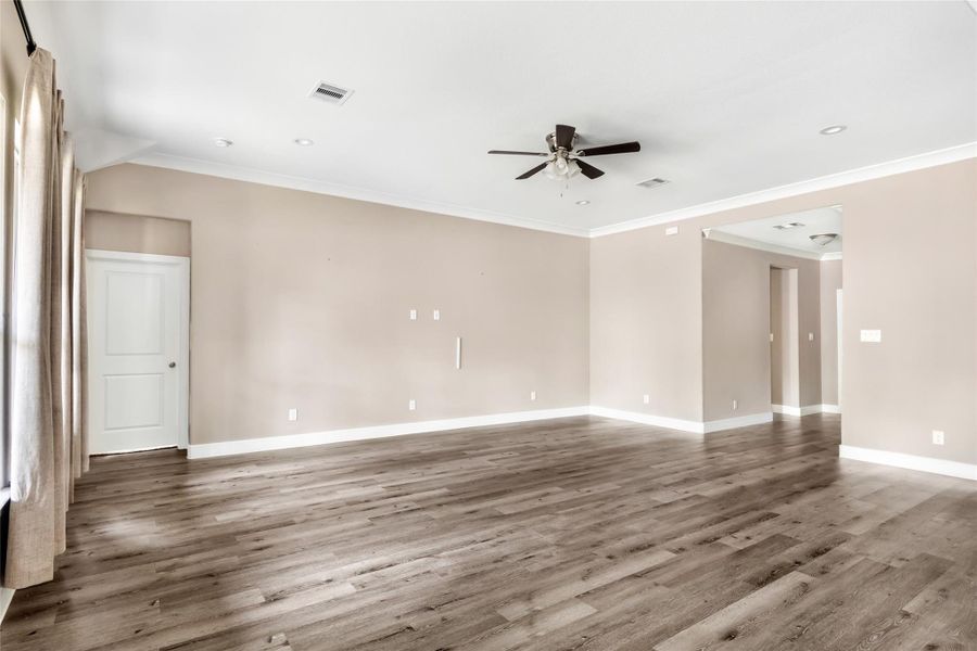 Spacious, unfurnished interior of a new home in , Dayton (Image 16).