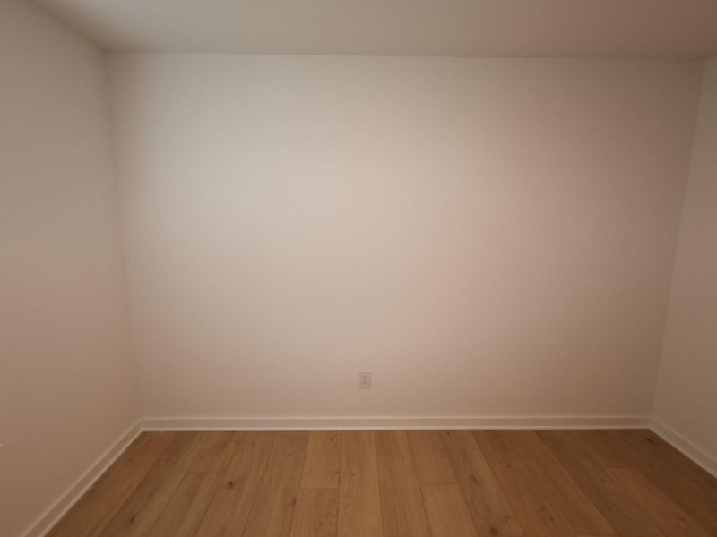 Spacious, unfurnished interior of a new home in Summerview, Fulshear (Image 19).