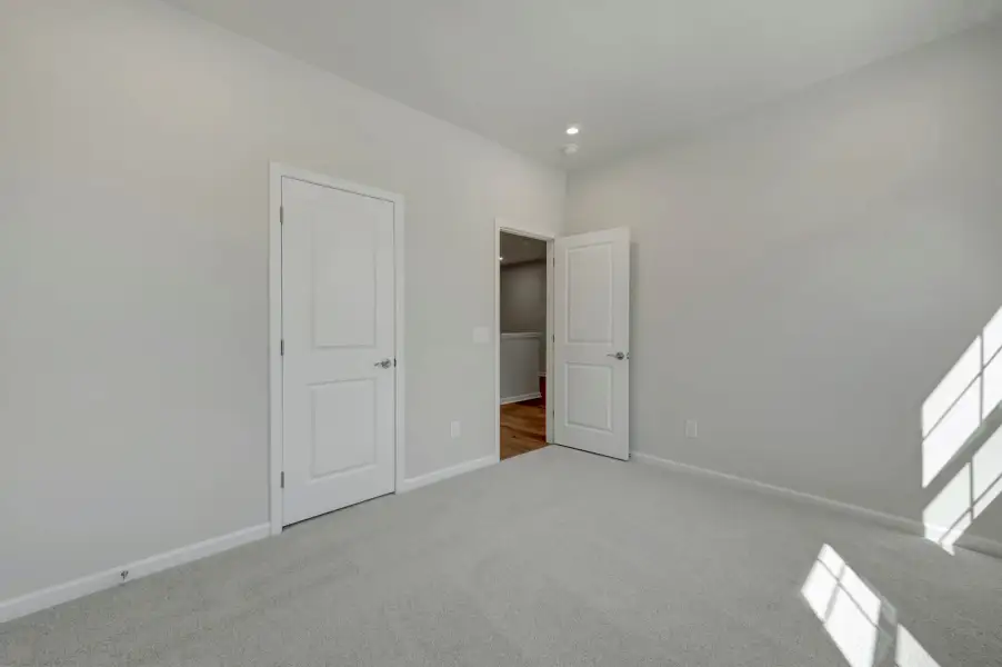 Spacious, unfurnished interior of a new home in Millstone, Cramerton (Image 30).