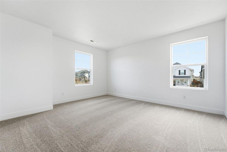 3323 N Catawba ~ Ready Now