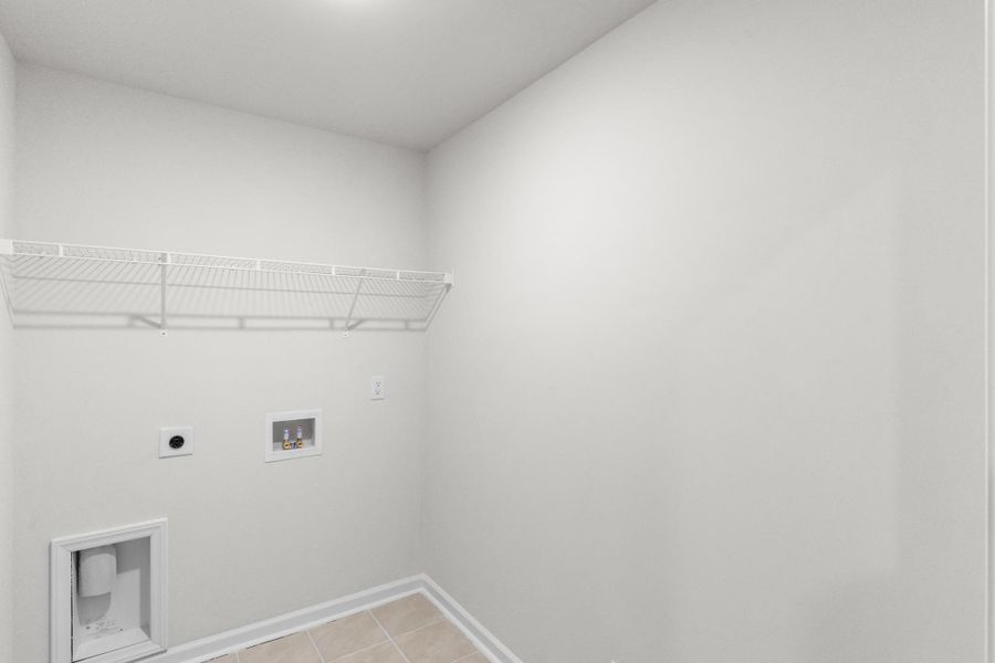 Spacious, unfurnished interior of a new home in Hitchcock Preserve, Aiken (Image 18).