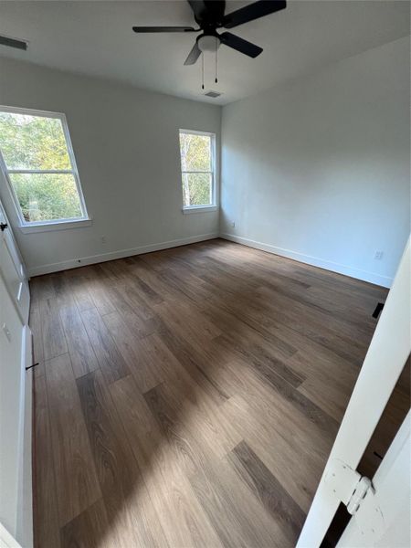 Spacious, unfurnished interior of a new home in , Houston (Image 21).