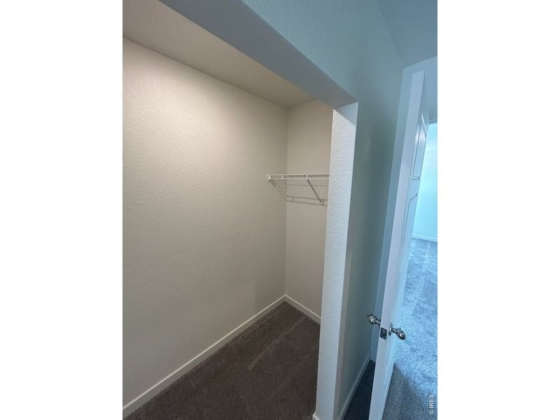 Spacious, unfurnished interior of a new home in Hudson Hills, Hudson (Image 17).