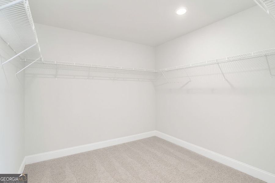 Spacious, unfurnished interior of a new home in Harley Farms South, Bonaire (Image 23).