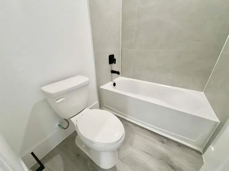 Furnished interior view inside a new home in , Ocala (Image 10).