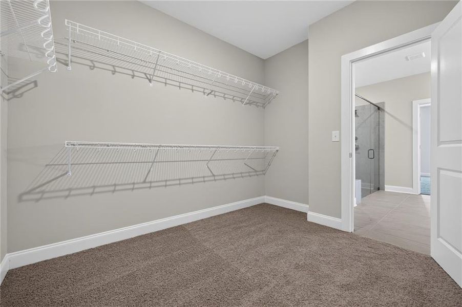 Spacious, unfurnished interior of a new home in , Jefferson (Image 42).