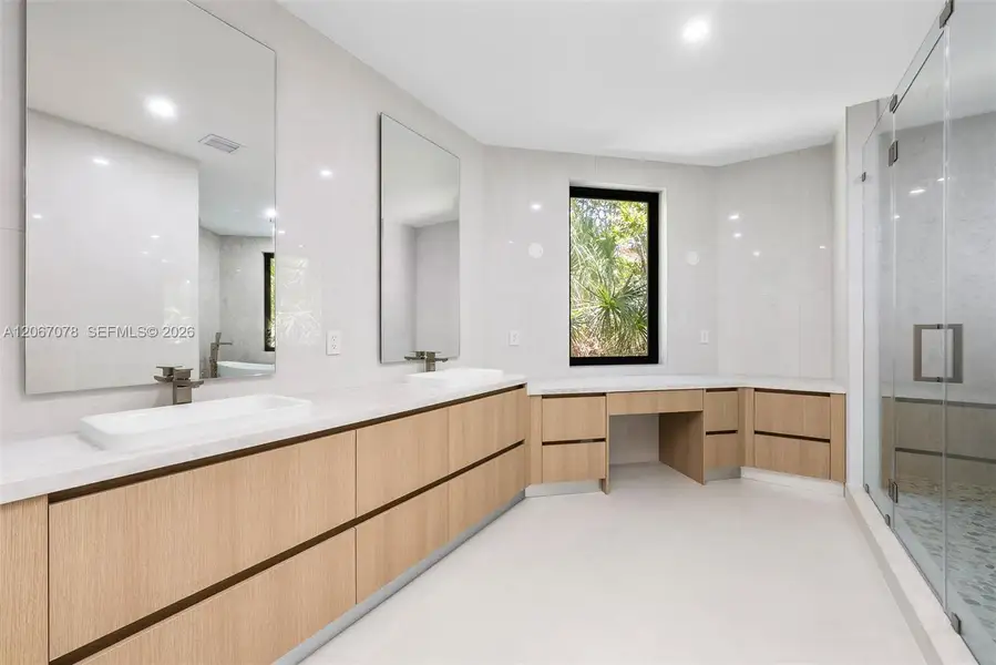 Furnished interior view inside a new home in , Marathon (Image 21). Furnished interior view inside a new home in , Marathon (Image 21).