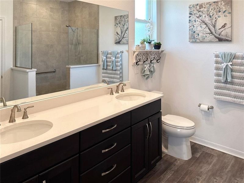 Furnished interior view inside a new home in , Ocala (Image 28).