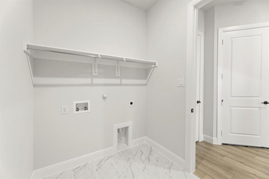 11_12. 912 Firewood - Utility