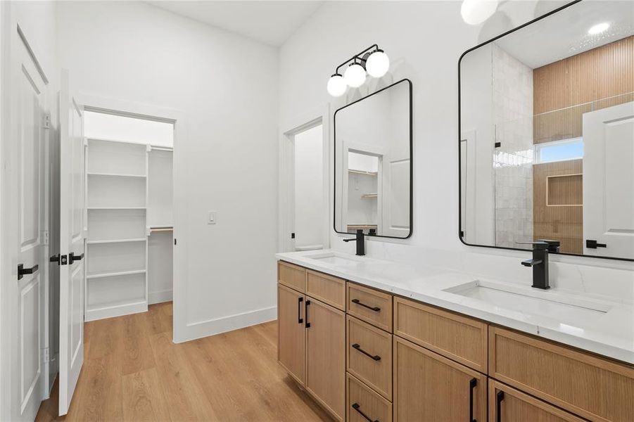 Furnished interior view inside a new home in , Dallas (Image 10).