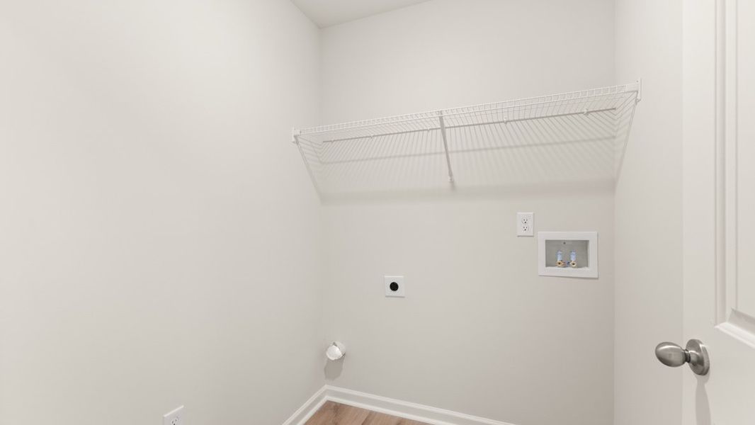 Spacious, unfurnished interior of a new home in Pointe Park, Union City (Image 28). Spacious, unfurnished interior of a new home in Pointe Park, Union City (Image 28).