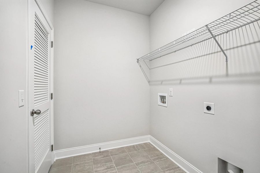 Spacious, unfurnished interior of a new home in Cades Bluff, Lebanon (Image 23). Spacious, unfurnished interior of a new home in Cades Bluff, Lebanon (Image 23).