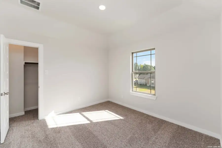 Spacious, unfurnished interior of a new home in Willow Point, San Antonio (Image 19). Spacious, unfurnished interior of a new home in Willow Point, San Antonio (Image 19).