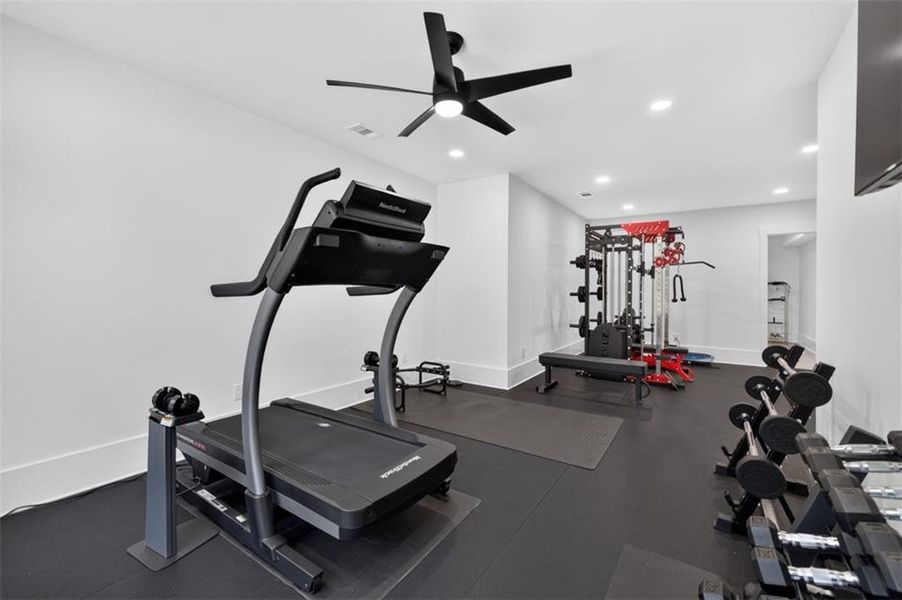 Community amenities in , Buford (Image 113).