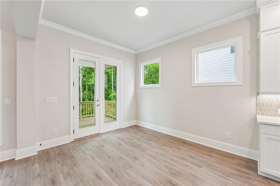 Spacious, unfurnished interior of a new home in Waterhaven, Cumming (Image 32).