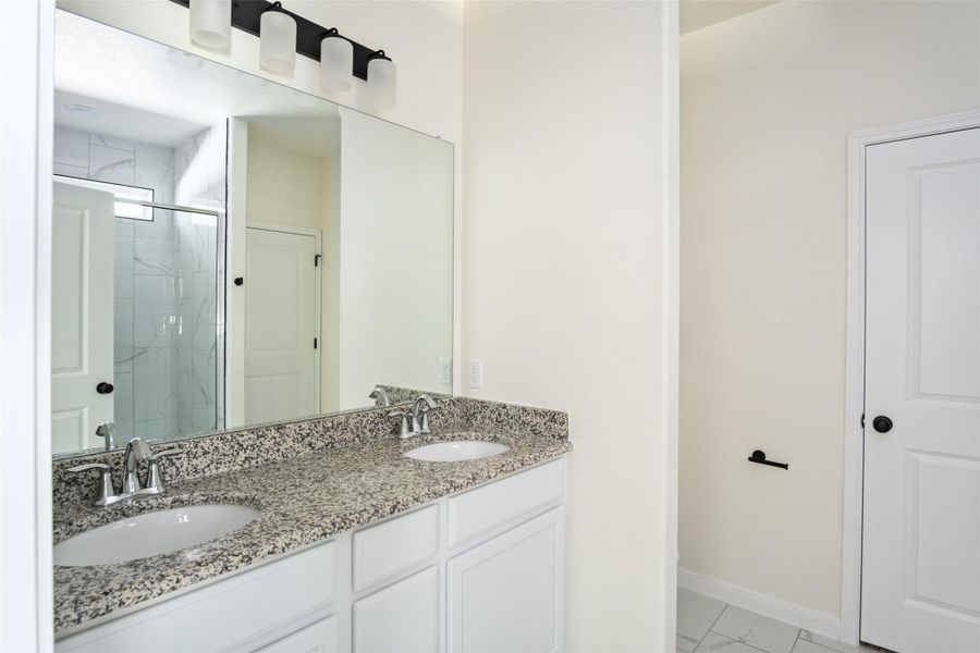 Furnished interior view inside a new home in , Temple (Image 9).