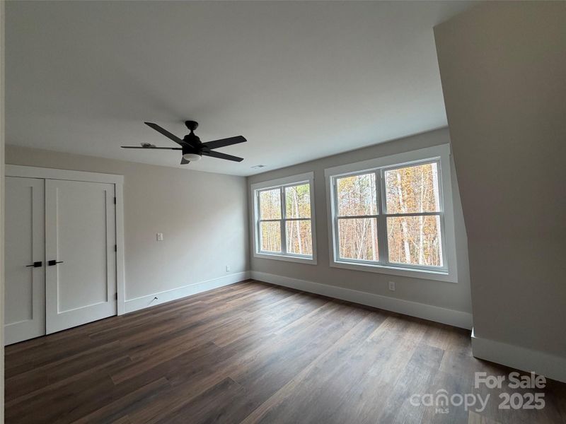 Spacious, unfurnished interior of a new home in , Lincolnton (Image 12).