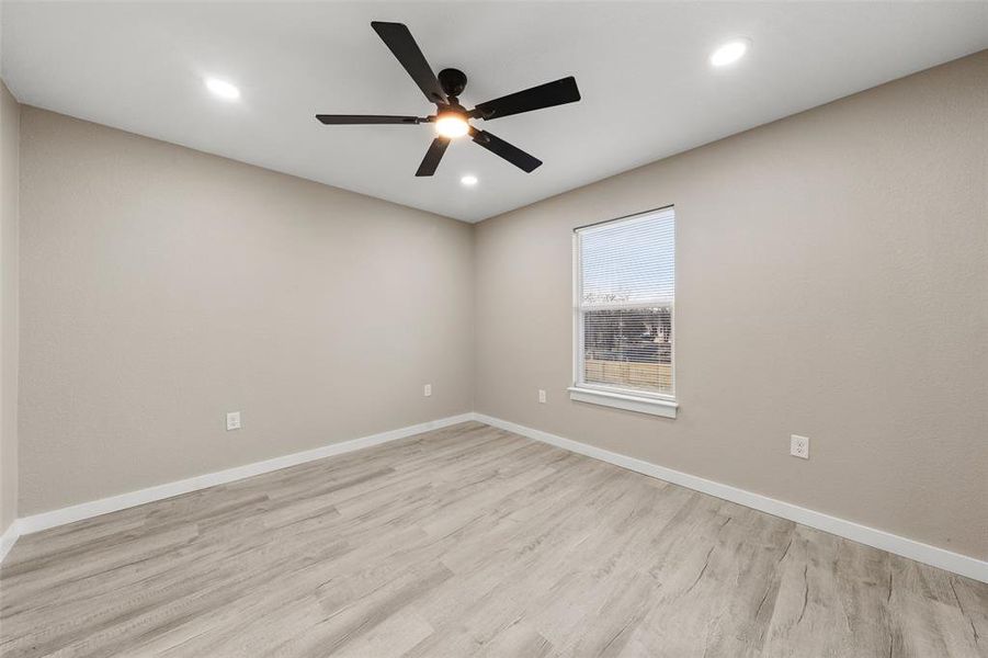 Spacious, unfurnished interior of a new home in , Waco (Image 19).