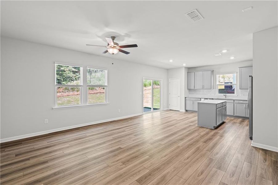 Spacious, unfurnished interior of a new home in Avery Ridge, Gainesville (Image 24).
