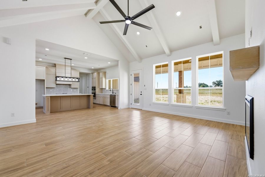 Spacious, unfurnished interior of a new home in , Floresville (Image 27). Spacious, unfurnished interior of a new home in , Floresville (Image 27).