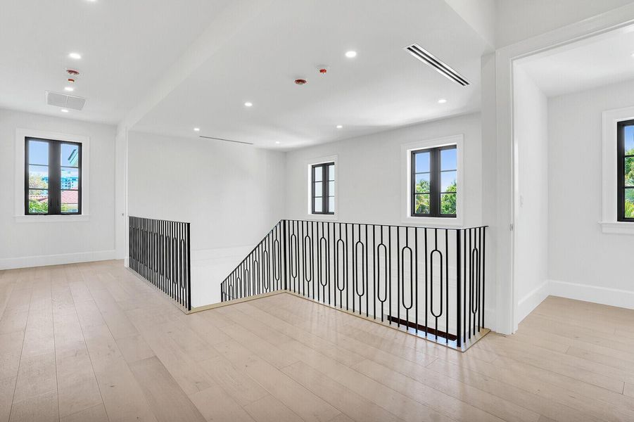 Spacious, unfurnished interior of a new home in , West Palm Beach (Image 28). Spacious, unfurnished interior of a new home in , West Palm Beach (Image 28).