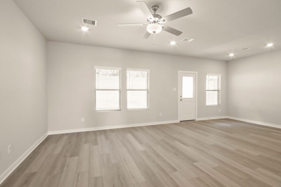 Conroe, TX New Home. - Slide 13 Conroe, TX New Home. - Slide 13