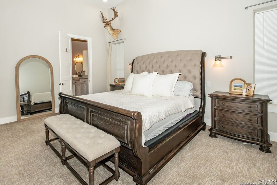 Furnished interior view inside a new home in , Bandera (Image 22).